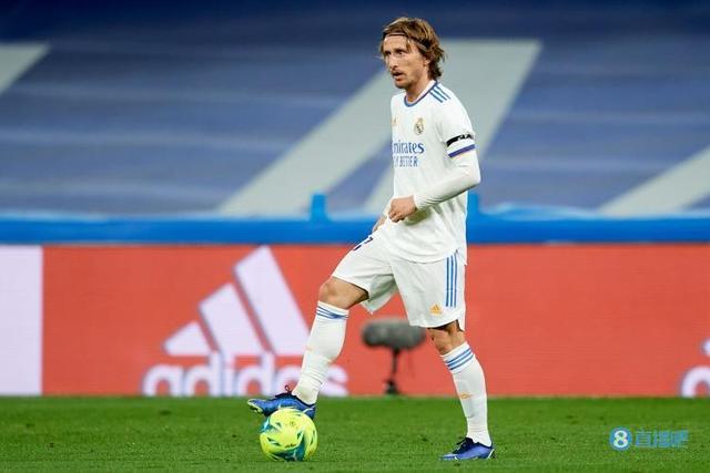 重庆狼队 vs 北京WB，强强对决，狭路相逢，谁能晋级败者组决赛？