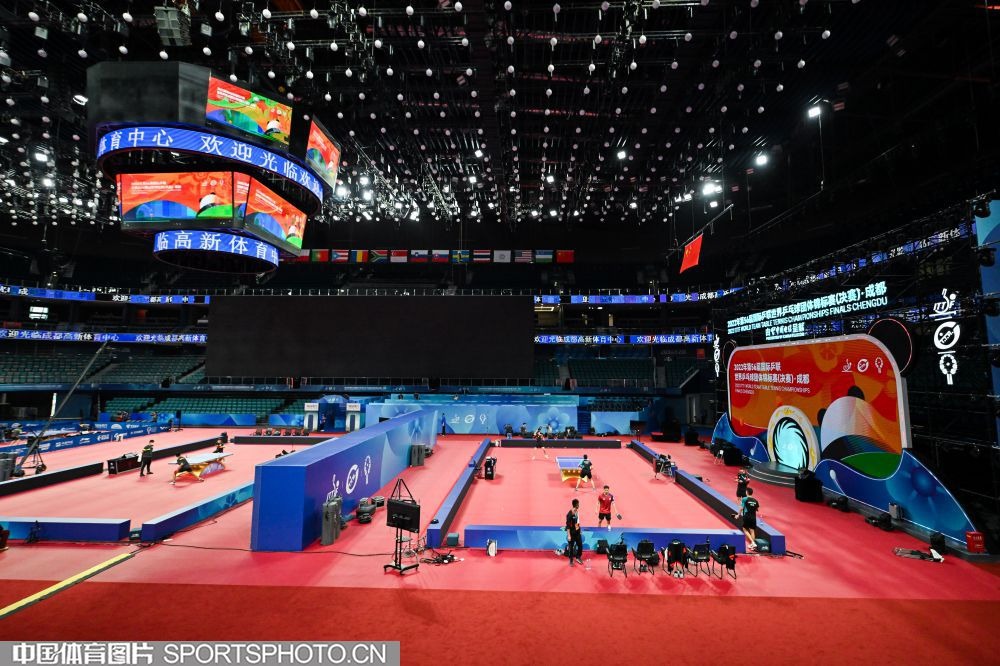 突发! 曼联官宣主帅阿莫林下课 弗莱彻暂带队